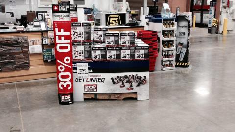 Lowe's ‘Porter-Cable Days’ Pallet Display