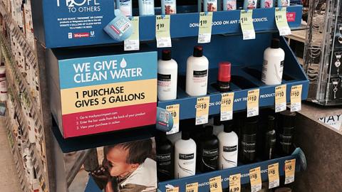 Unilever Walgreens 'Give H2OPE' Endcap