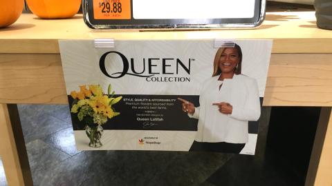 Stop & Shop Queen Collection Table Sign