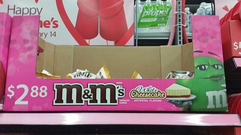 M&M's 'White Cheesecake' Walmart Shelf Tray