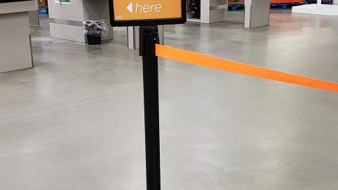 Sam's Club 'Pickup Here' Directional Sign