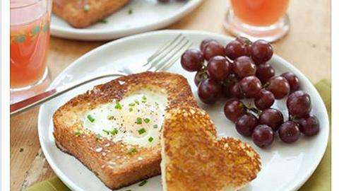 Whole Foods 'Breakfast for Mom' Facebook Update