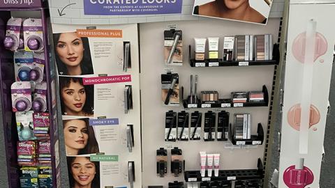 'CoverGirl x GSQ by Glamsquad' Floorstand