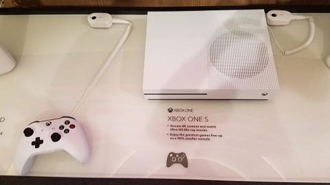 Best Buy Tech Home Xbox One S Counter
