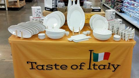 Fred Meyer 'Taste of Italy' Table Display