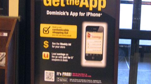 Dominick's 'Get the App' Stanchion