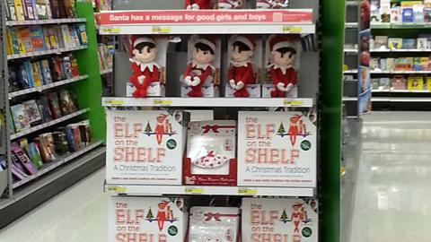Target 'Elf on the Shelf' Endcap Display