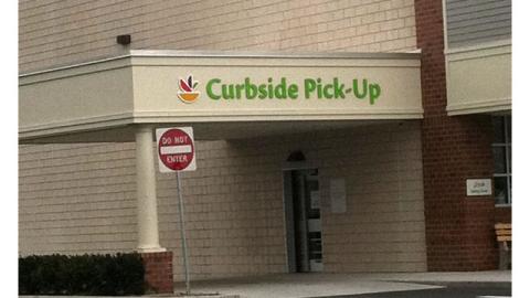 Stop & Shop 'Curbside Pickup' Window